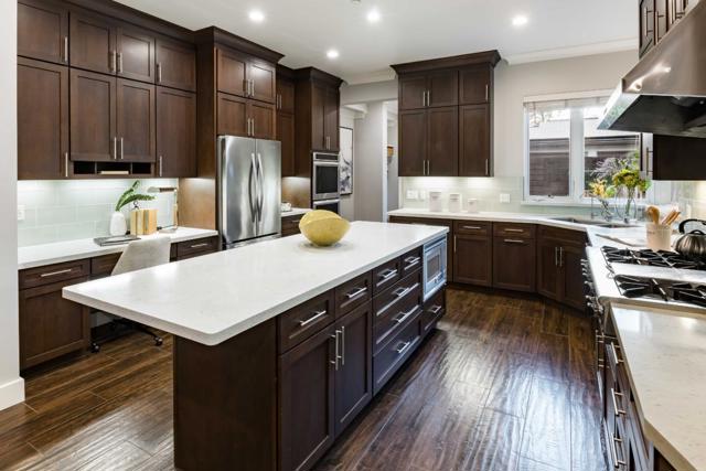 706 N San Antonio Road, Los Altos CA: https://media.crmls.org/mediaz/735f8d00-1d7d-400c-8f40-e8364e23a1fa.jpg