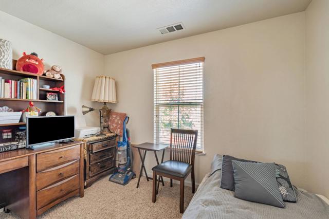 367 Sunburst Street, Los Banos CA: https://media.crmls.org/mediaz/735f9af5-fffd-4d7e-a444-645174bb5f95.jpg