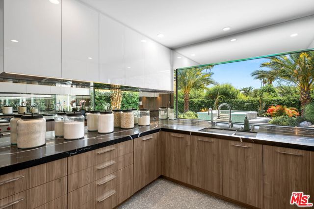 2304 S Toledo Avenue, Palm Springs, CA 92264
