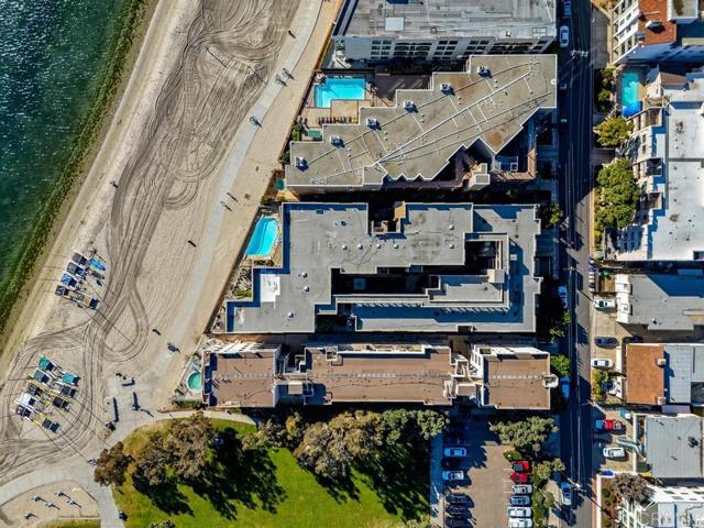 Detail Gallery Image 24 of 37 For 1235 Parker Pl 3j,  San Diego,  CA 92109 - 2 Beds | 2 Baths