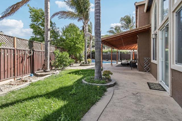 9740 Linnet Court, Gilroy CA: https://media.crmls.org/mediaz/73612fdb-ba6a-4610-ba58-6a00763a5365.jpg