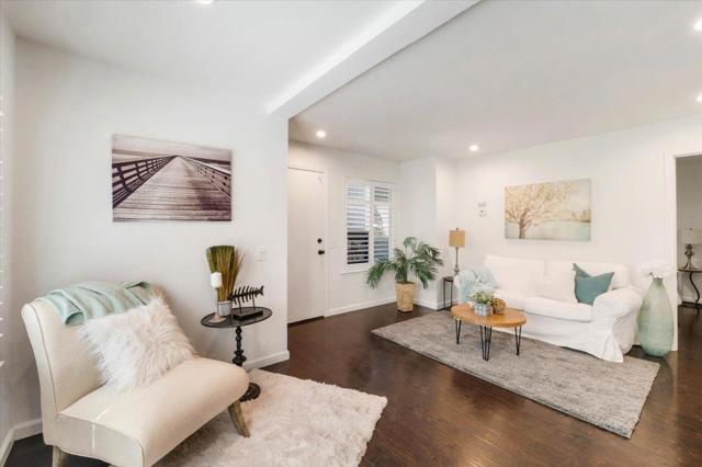 820 Casanova Avenue, Monterey CA: https://media.crmls.org/mediaz/73622eea-7885-4c82-bfbb-f8aeae721a30.jpg