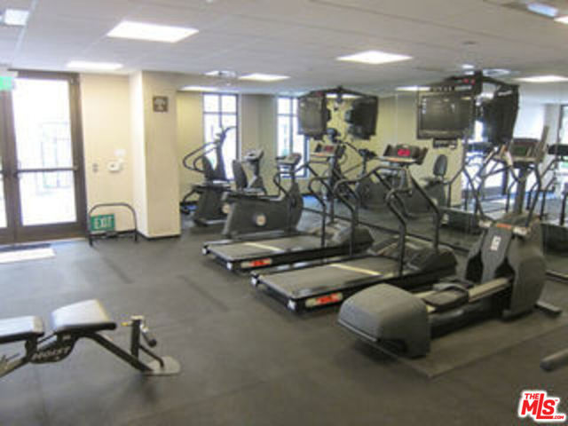11847 Gorham Avenue, Los Angeles CA: https://media.crmls.org/mediaz/7362baa9-d799-40ba-9a5e-bb15e09e7f91.jpg