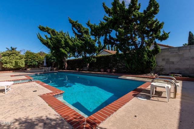 Detail Gallery Image 15 of 17 For 1608 Daphne St, Camarillo,  CA 93010 - 4 Beds | 2 Baths