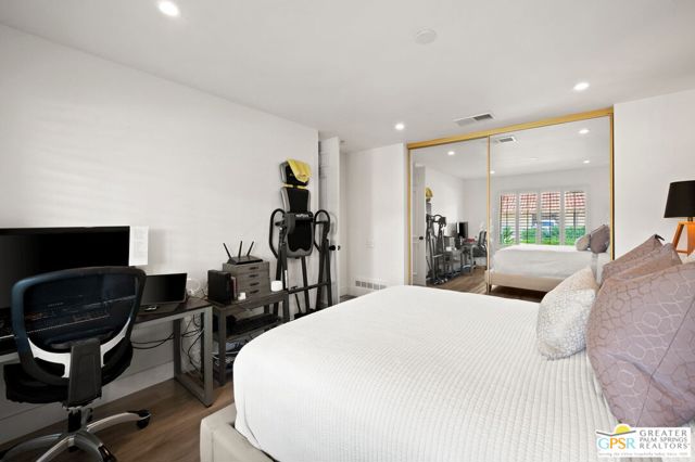 87 Magdalena Drive, Rancho Mirage CA: https://media.crmls.org/mediaz/73633cc0-bb6d-42ee-be9c-060e15951eb4.jpg