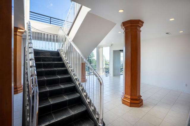 902 Laurent Street, Santa Cruz CA: https://media.crmls.org/mediaz/7363652c-8f82-4ade-8002-58b01e60e482.jpg