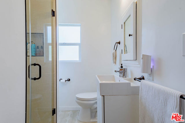 4307 Burns Avenue, Los Angeles CA: https://media.crmls.org/mediaz/7363af20-3c01-4969-b46a-8bd09860aab4.jpg