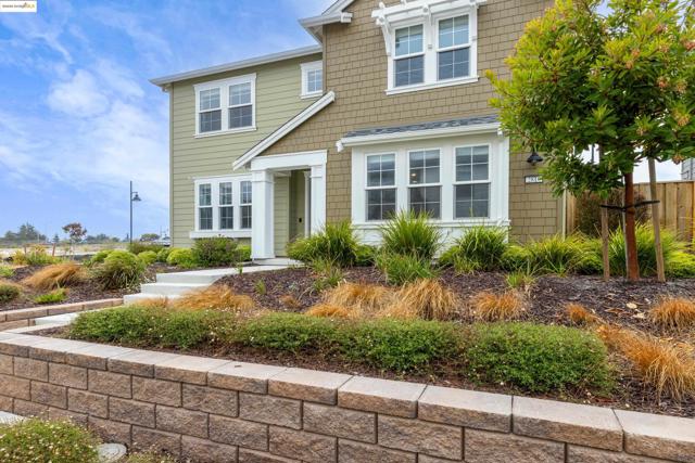 2810 Telegraph Blvd, Marina CA: https://media.crmls.org/mediaz/7363eab5-52af-41ea-a568-175bc13d9941.jpg