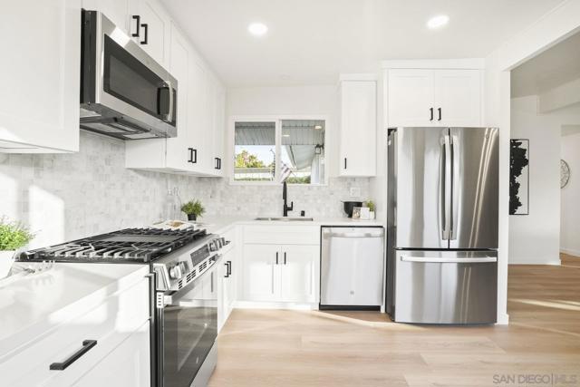 3216 Towser Street, San Diego CA: https://media.crmls.org/mediaz/73641212-d24c-4f2b-bbba-5c8f3af36e07.jpg