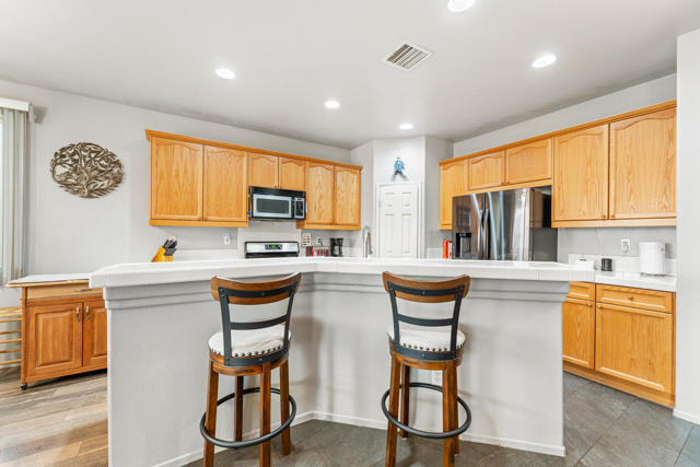 29613 Calle Tampico, Cathedral City CA: https://media.crmls.org/mediaz/736418db-af89-4990-9382-5dfe457e525c.jpg