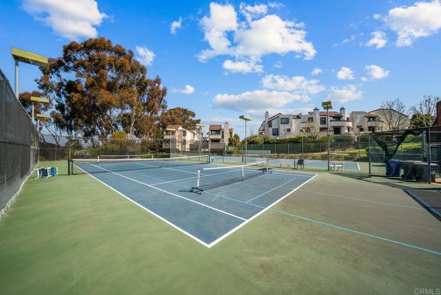 2253 Caminito Pescado, Ocean Beach (San Diego) CA: https://media.crmls.org/mediaz/7364abd7-5079-4760-80b1-5b01070e3e50.jpg
