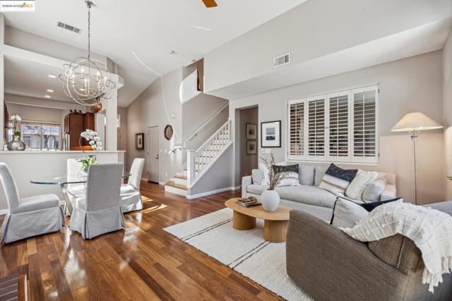 26 Farallon Ct, Richmond CA: https://media.crmls.org/mediaz/7365fc62-f1f7-4c82-b379-9493dc316791.jpg