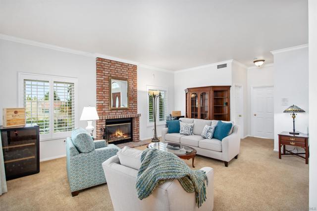 6823 Corintia St, Carlsbad CA: https://media.crmls.org/mediaz/73665b60-5abd-4f26-b746-fc96ae0bf419.jpg