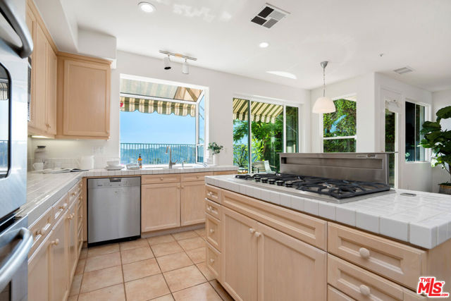 16632 Calle Jermaine photo 7