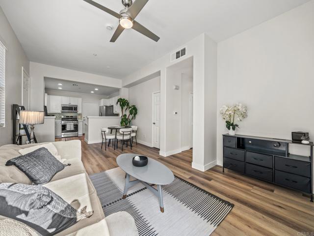 Detail Gallery Image 5 of 44 For 780 Anchor Cove, San Diego,  CA 92154 - 2 Beds | 2 Baths