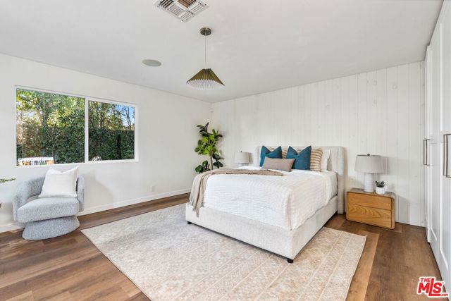 3917 Beethoven Street photo 12