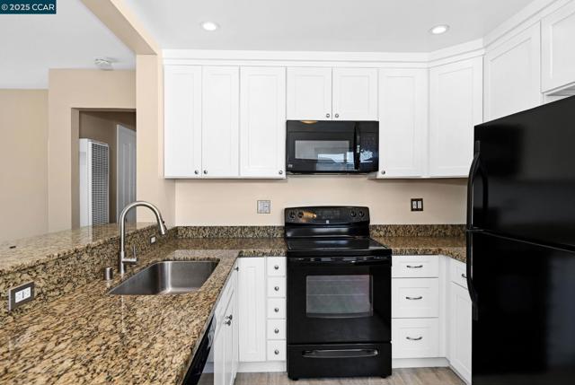 2634 Baldwin Ln, Walnut Creek CA: https://media.crmls.org/mediaz/73684cf0-5413-4576-be17-4f66301d4f1c.jpg