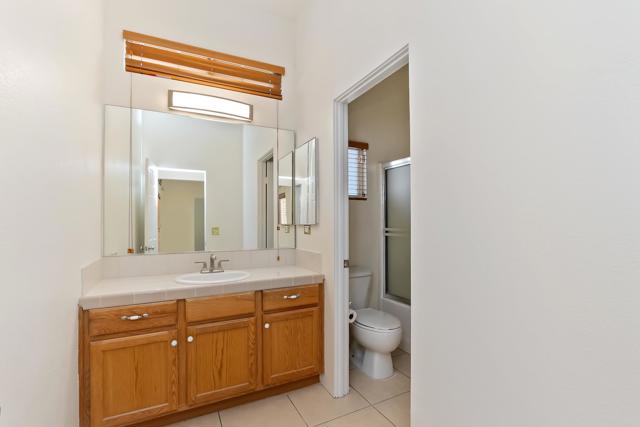 9490 West Drive, Desert Hot Springs CA: https://media.crmls.org/mediaz/7368f76e-3d33-44ee-8563-70d6f265e301.jpg