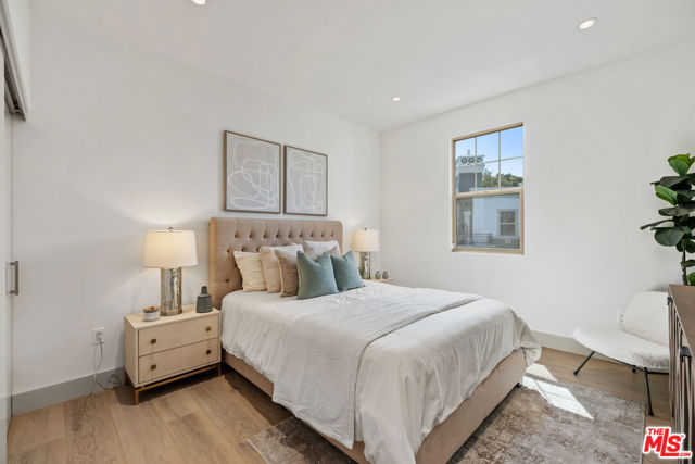 130 S Sepulveda Boulevard, Los Angeles CA: https://media.crmls.org/mediaz/7368f9cf-ea95-4921-81bf-f5c58d039653.jpg