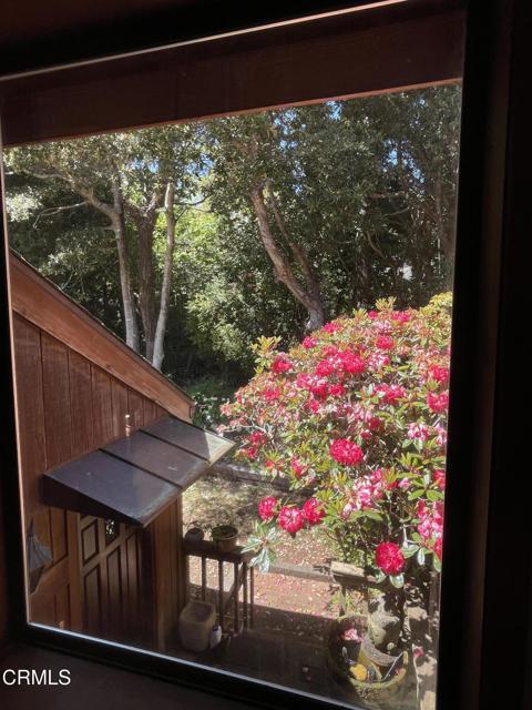 32691 Pearl Drive, Fort Bragg CA: https://media.crmls.org/mediaz/73697edd-6732-4fb4-9724-4e99be8c4e68.jpg