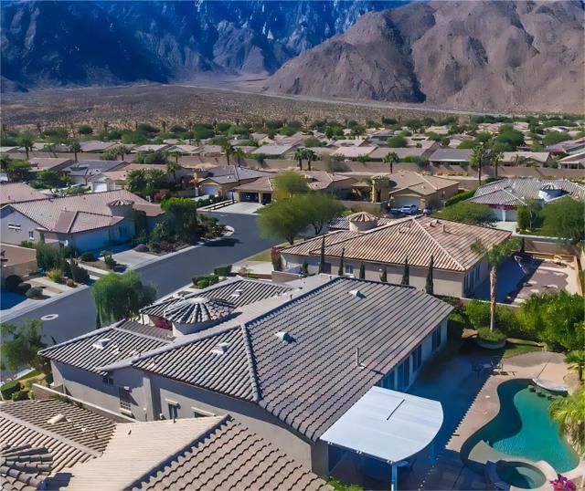 988 Alta, Palm Springs CA: https://media.crmls.org/mediaz/73697fc3-73e3-4ab5-bd02-2c1330dd0651.jpg