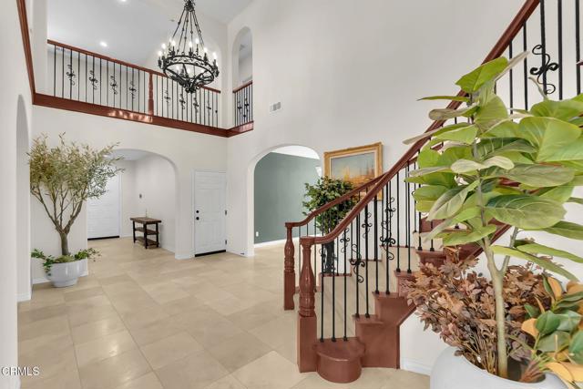 Detail Gallery Image 8 of 64 For 821 Somera Ct, Simi Valley,  CA 93065 - 5 Beds | 4/1 Baths