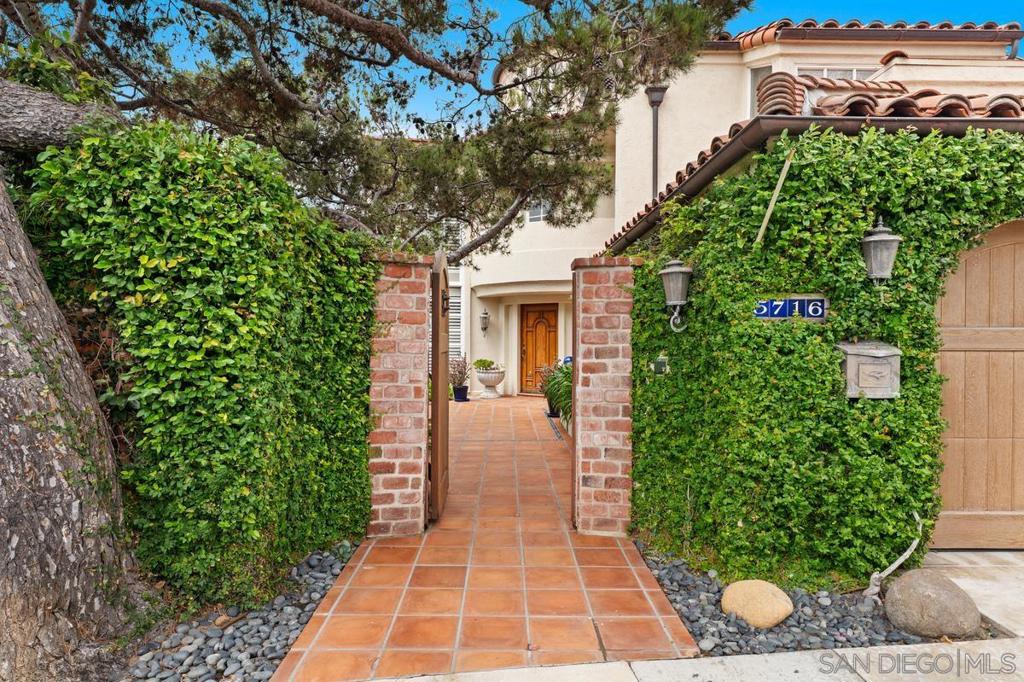 MLS #250037432SD image #39