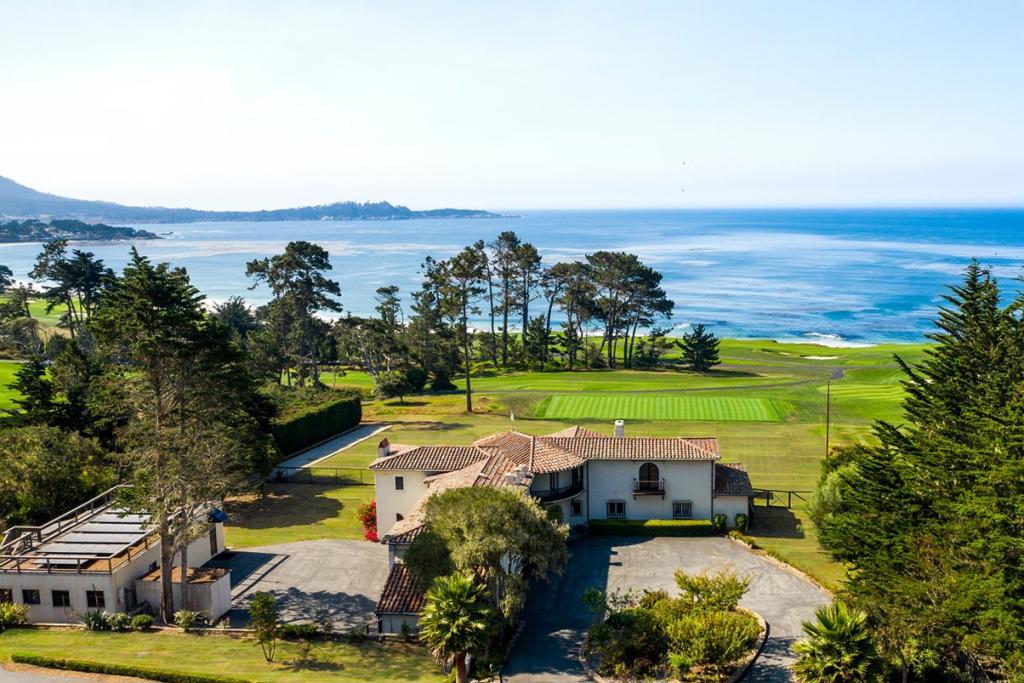 3406 17 Mile Drive
