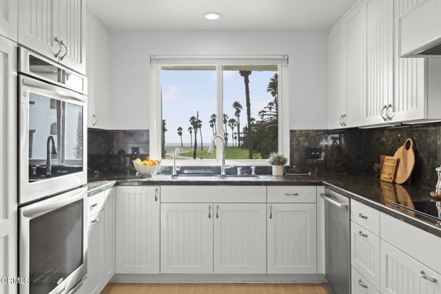 2205 Vina Del Mar, Oxnard CA: https://media.crmls.org/mediaz/736b3055-b242-4f33-9e78-5617c200952c.jpg