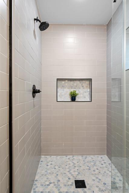 9117 Heatherdale St, Santee CA: https://media.crmls.org/mediaz/736bc2df-4ea9-47bd-a6c8-05b62018dd7b.jpg