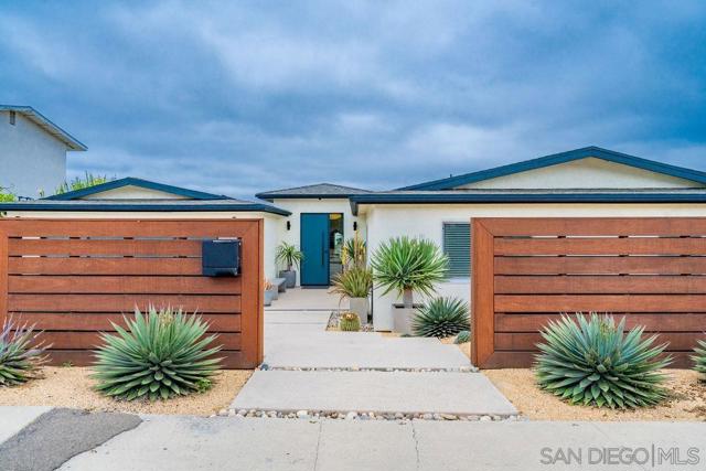 5745 Soledad Mountain Road, La Jolla CA: https://media.crmls.org/mediaz/736bee88-e16b-4047-a3cb-eb4a6ef215e0.jpg