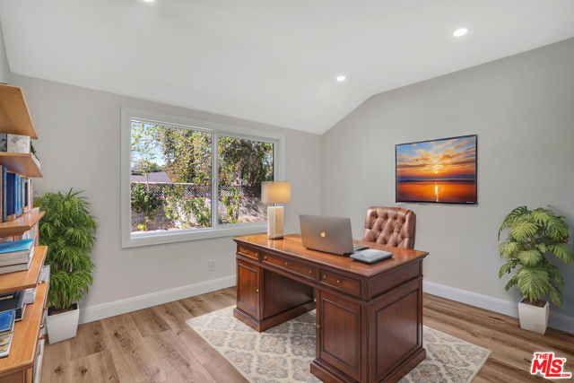 23153 Gonzales Drive, Woodland Hills CA: https://media.crmls.org/mediaz/736cf563-d84f-42b1-bb4b-003f27dfafe0.jpg