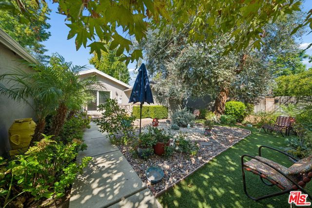 4942 Stern Avenue photo 37