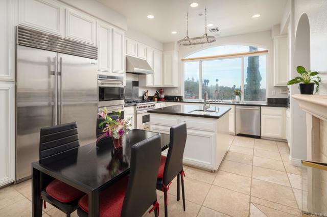 Detail Gallery Image 22 of 75 For 7992 Paseo Esmerado, Carlsbad,  CA 92009 - 5 Beds | 6/1 Baths