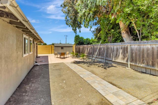 1101 Palamos Avenue, Sunnyvale CA: https://media.crmls.org/mediaz/736e1e89-213e-4d0d-8f0d-b7a057b70db4.jpg