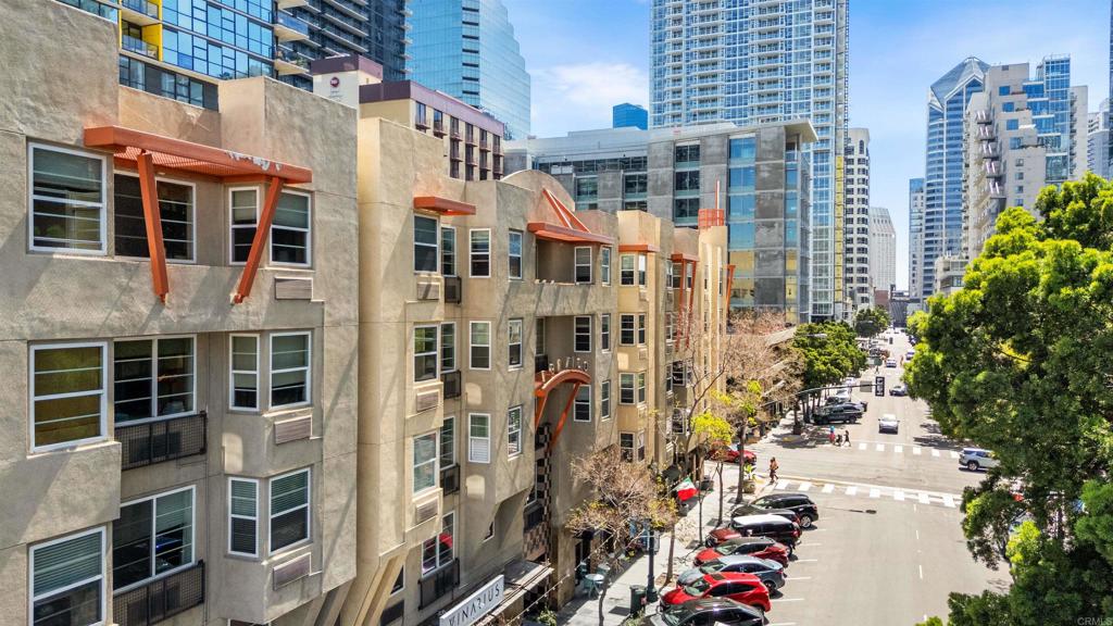 1435 India Street - photo 2