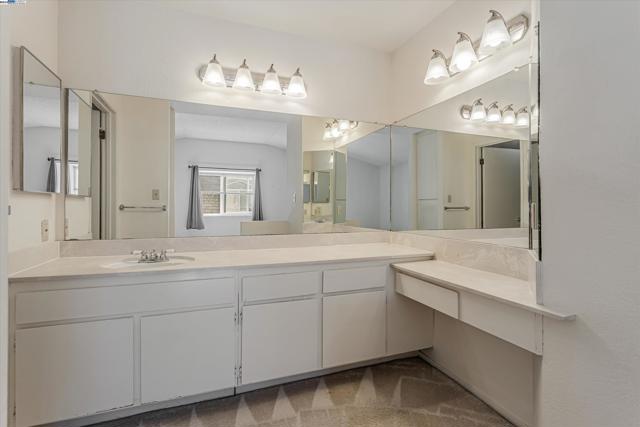 Image 24 of 40 For 1741 Abington Ct