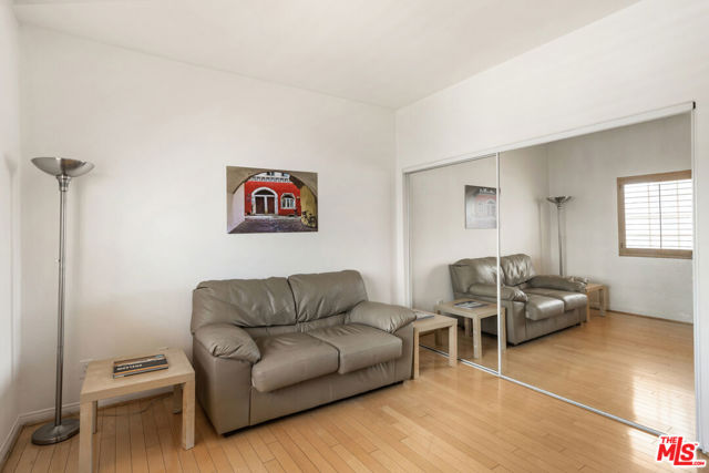 10630 Moorpark Street, North Hollywood CA: https://media.crmls.org/mediaz/736f6265-668e-430e-9af9-afdeb41a4dbc.jpg