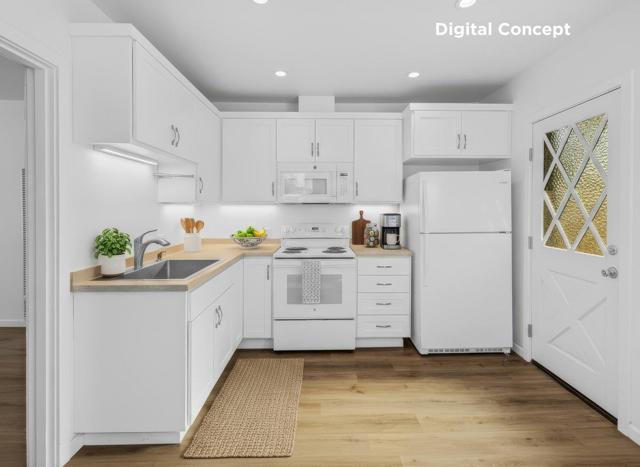 1440 Contra Costa Street, Seaside CA: https://media.crmls.org/mediaz/736f77ed-4988-4bb9-a03d-53fc0613958e.jpg