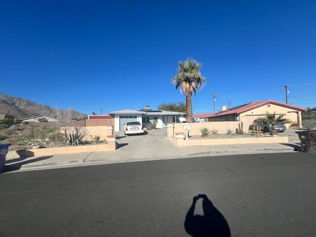 550 W Sunview Avenue, Palm Springs CA: https://media.crmls.org/mediaz/7371b1e6-5341-4282-b4a1-7c246f053bf4.jpg