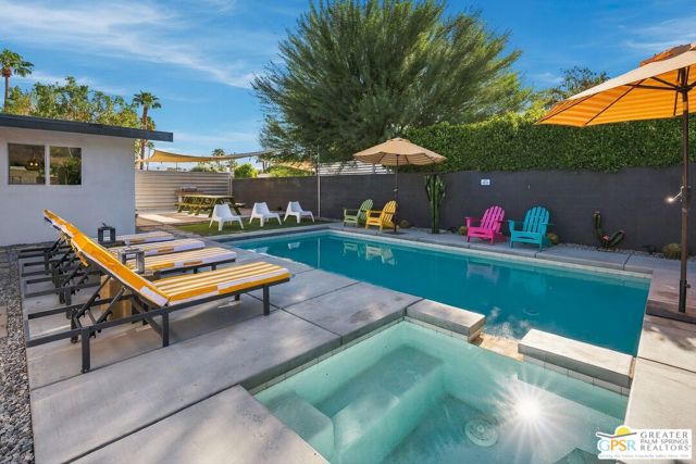 963 S Paseo Caroleta, Palm Springs, CA 92264