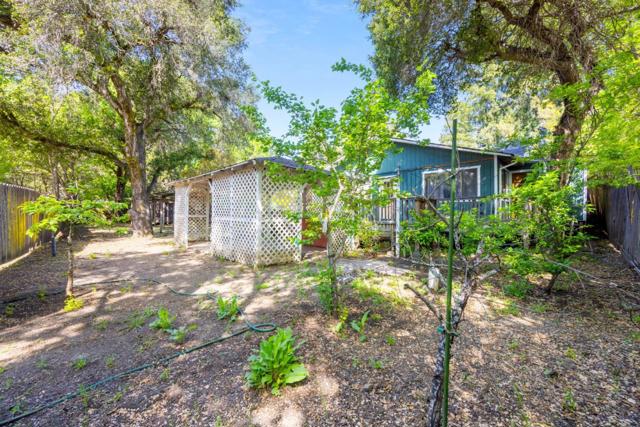 120 Miramontes Road, Woodside CA: https://media.crmls.org/mediaz/7372ce2a-4443-4bd1-8b72-65fc4f20f187.jpg