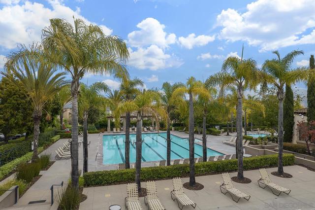 2423 Wishing Star Way, Chula Vista CA: https://media.crmls.org/mediaz/7372d59b-3414-40a7-abbf-d5780065299b.jpg