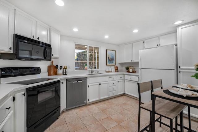 51 Mill Stone Lane, San Jose CA: https://media.crmls.org/mediaz/7372db87-9f8e-453f-9e46-379737350ebb.jpg