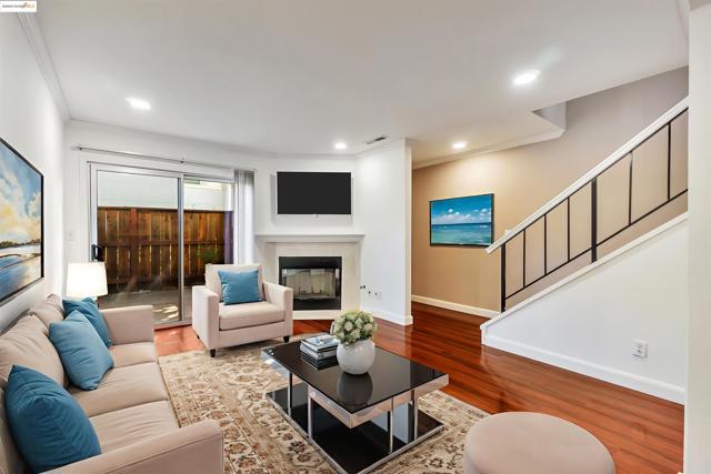 5333 Park Highlands Blvd, Concord CA: https://media.crmls.org/mediaz/73733888-5404-43b1-b0a8-96f5622c3e69.jpg