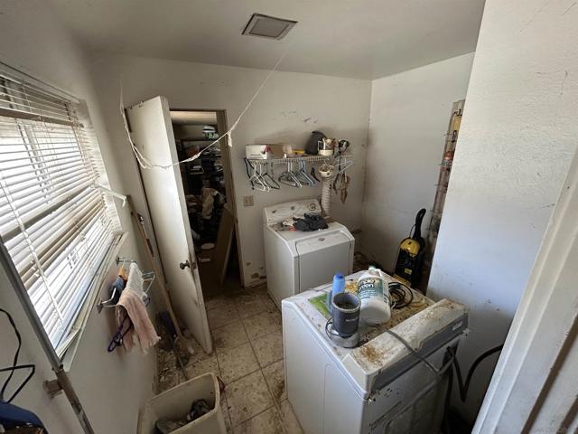 1463 De Anza, Borrego Springs CA: https://media.crmls.org/mediaz/737338e8-57f9-4b29-90b8-796ec4ad0d2f.jpg