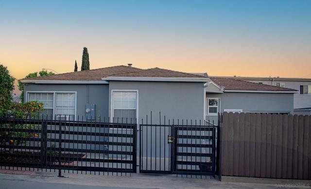 4092 Winona Ave, San Diego CA: https://media.crmls.org/mediaz/737390bb-f026-4590-a06d-c14328c09876.jpg