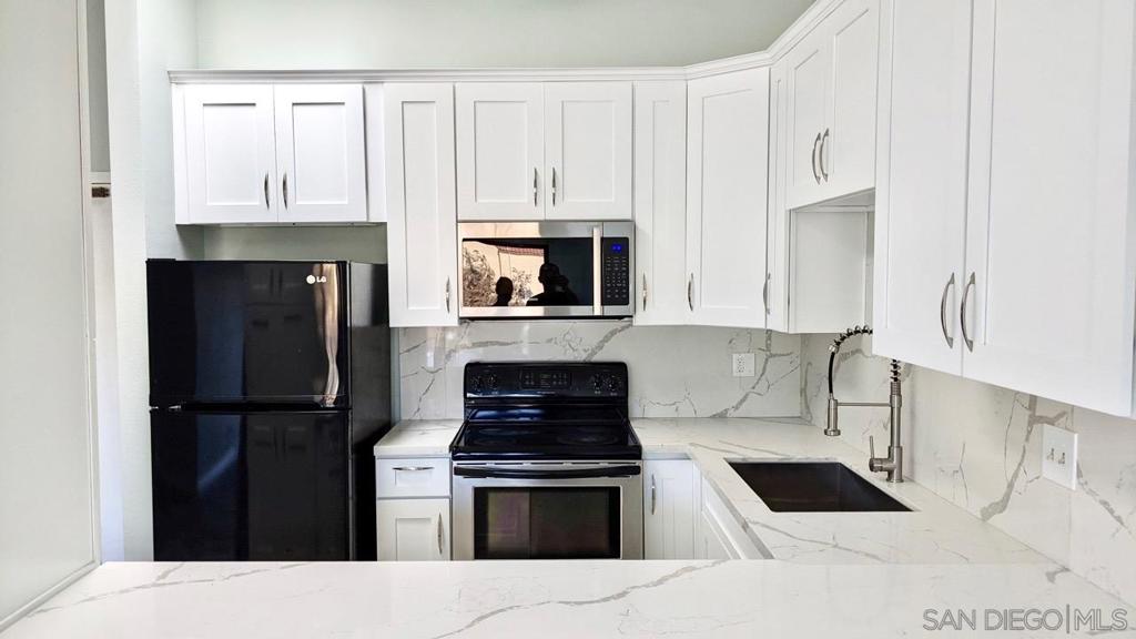 8310 Regents Rd - photo 8