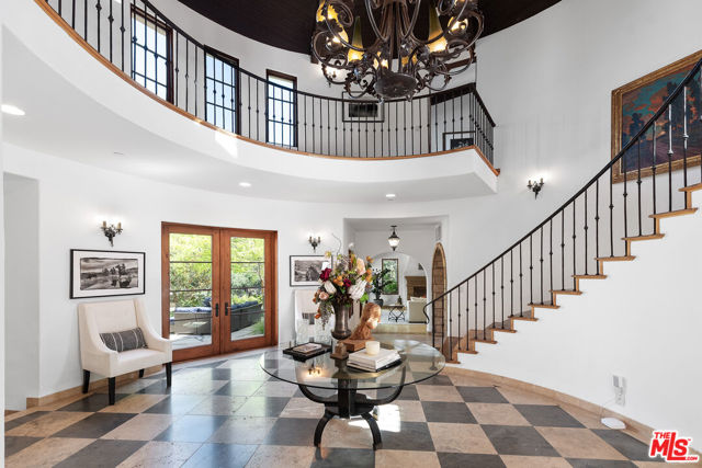 5850 Lapworth Drive, Agoura Hills CA: https://media.crmls.org/mediaz/73756673-d303-4002-8392-dcbb611036a9.jpg