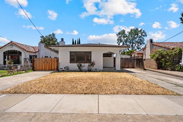 65 S Claremont Avenue, San Jose CA: https://media.crmls.org/mediaz/7375d431-b9ce-449f-951d-bd7ff1747350.jpg